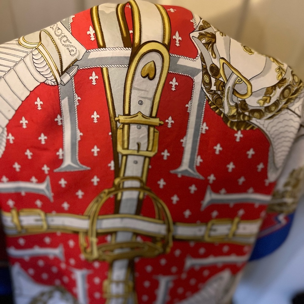 Hermes Scarf "Selles a Housse" by Christiane Vauzelles 35” Silk | Carre Foulard - Picture 7 of 16